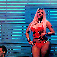 tumblr_ocnq6aWlPe1tim4ymo3_250.gif