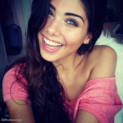 tumblr_mzpce3z9R21ru423qo3_r1_250.jpg