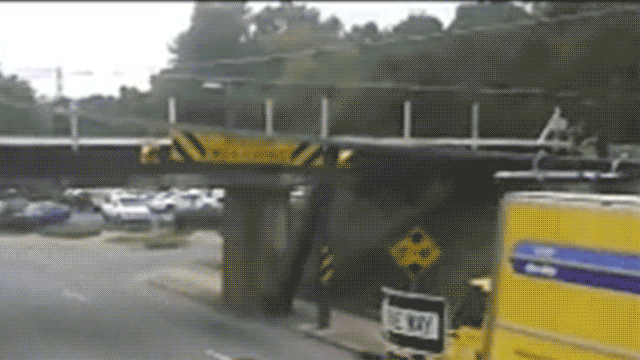 183d49p0dftr8gif.gif