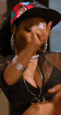 tumblr_o49e6yRyZo1rs7tcno5_400.gif