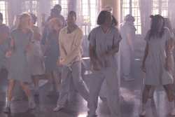 w16y2t5vcvoc.gif