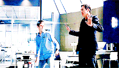 tumblr_nxaummUUH01uvcgjlo7_r1_250.gif