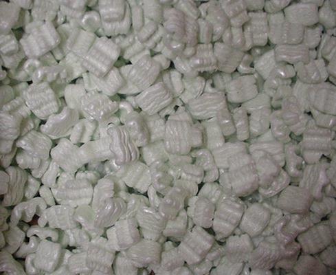 Styrofoam%20peanuts.jpg