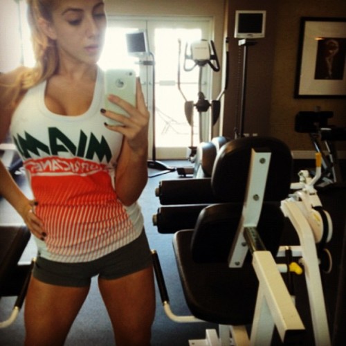 tumblr_mbsqyyRBK81ru91g2o1_500.jpg