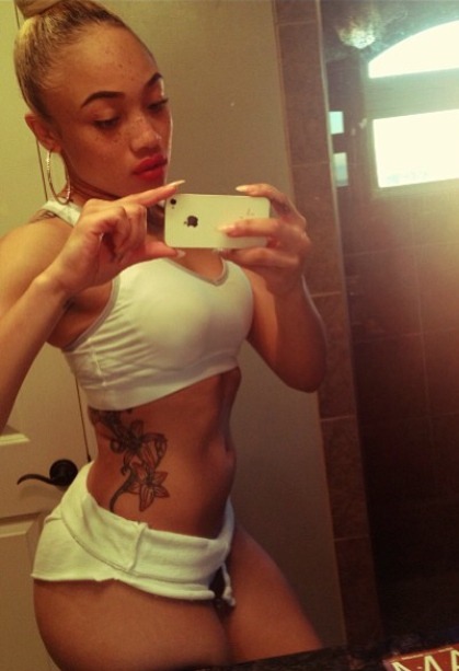tumblr_mv6sd4qE141s3v97po1_500.jpg