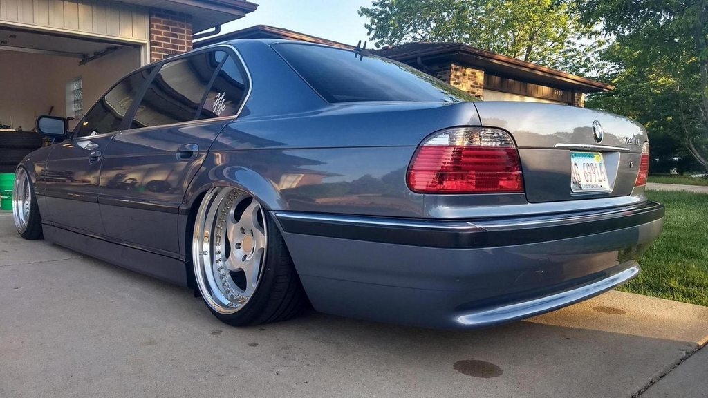yj9pfnyes26x.jpg