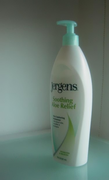 jergens-soothing-aloe-relief1.jpg