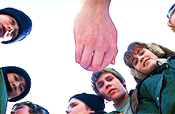 0um6ku9xy37z.gif