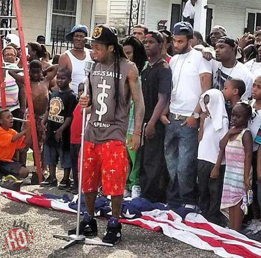 lil-wayne-god-bless-amerika-video-hollygrove-new-orleans6.jpg