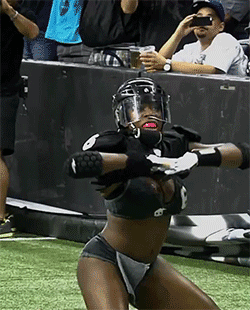 tumblr_mn58xfX1zF1r5rd7qo7_r1_250.gif
