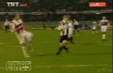 1253698088_dangerous_soccer.gif
