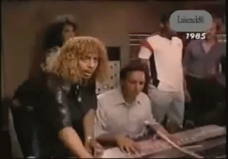 7a4ulovdb0sc.gif