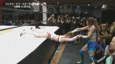 tumblr_nhdt7j0PtG1qkmus5o2_r1_400.gif