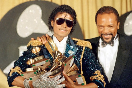 michael-jackson-grammy-quincy-jones.jpg