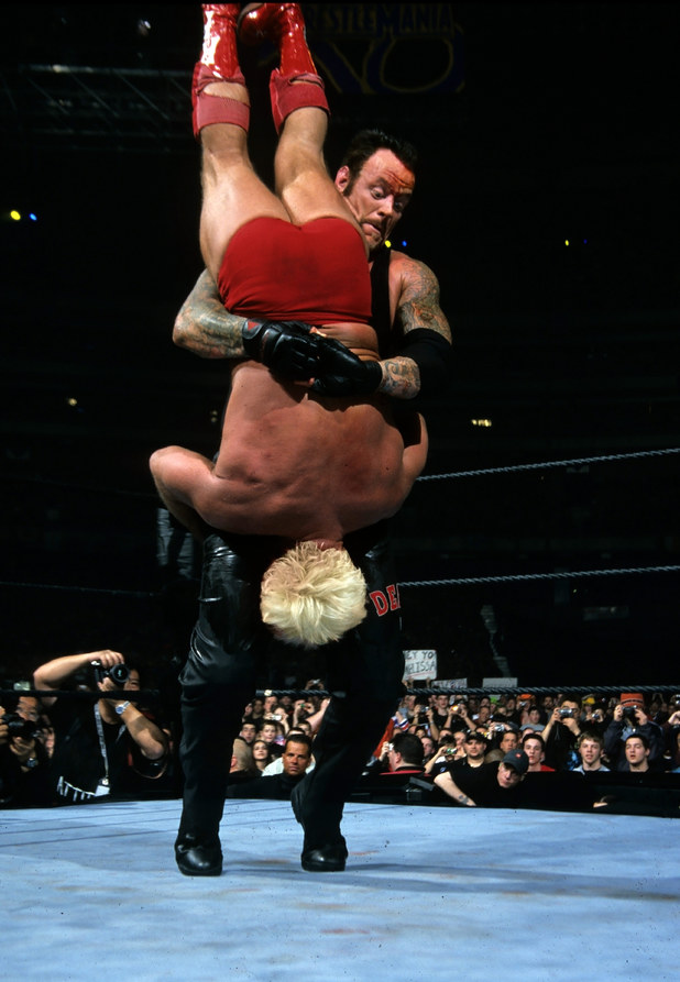showbiz-wrestlemania-the-undertaker-ric-flair.jpg