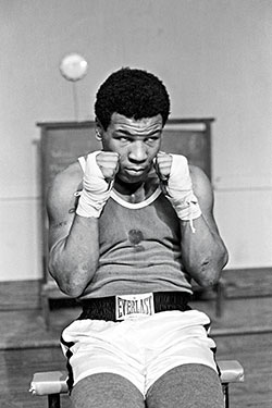 tyson131021_3_250.jpg