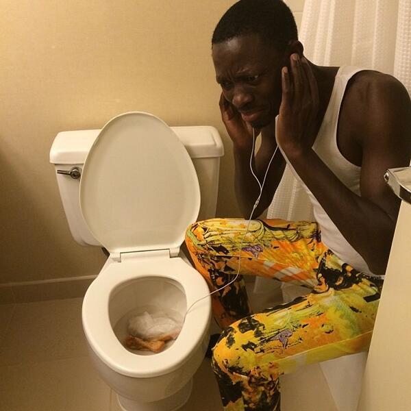 Bhr9dQUIMAElFry.jpg
