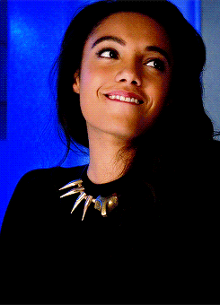 tumblr_ol23f5p0mH1vivin4o1_250.gif