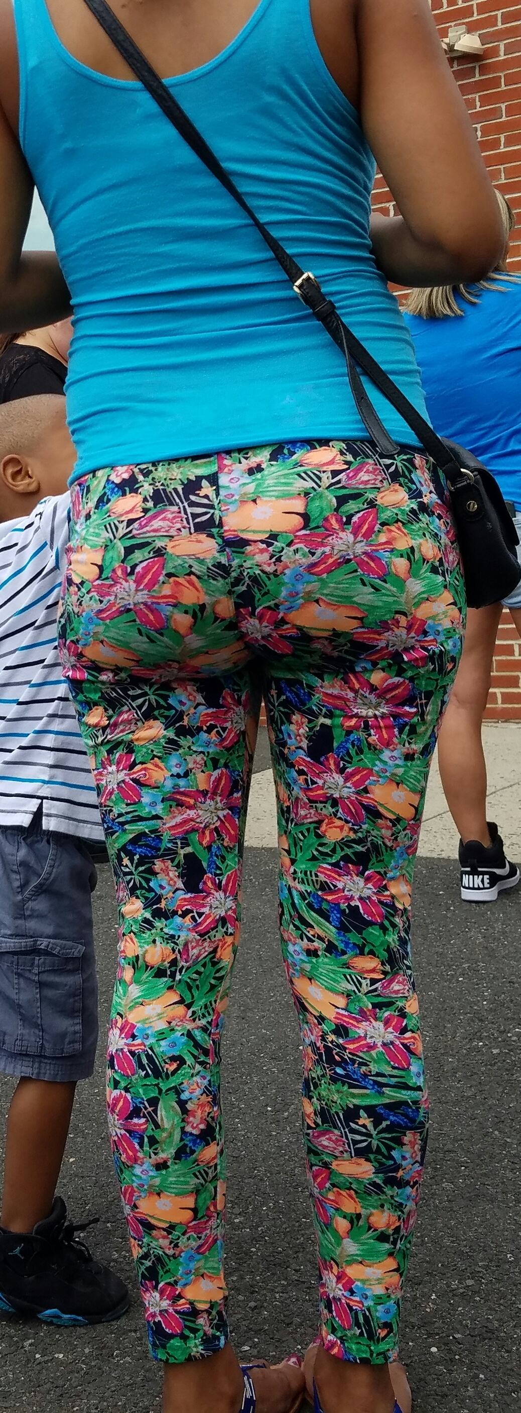 1etwoqysry72.jpg