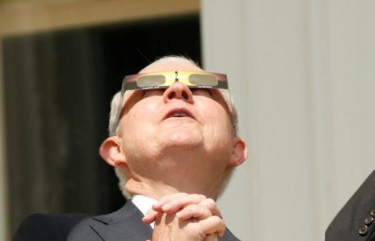 DHxnOlrUAAACCtI.jpg