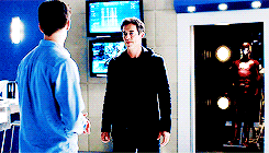tumblr_nxaummUUH01uvcgjlo1_r1_250.gif