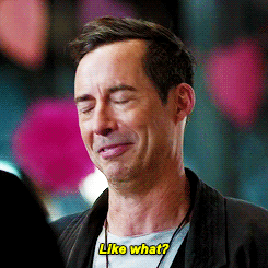 tumblr_om58g8f8TF1tnvsx0o3_250.gif