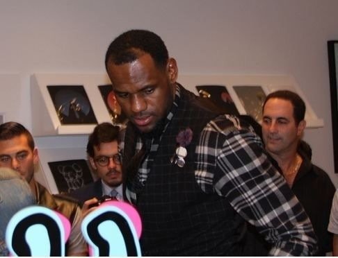 lebronbalding.jpg