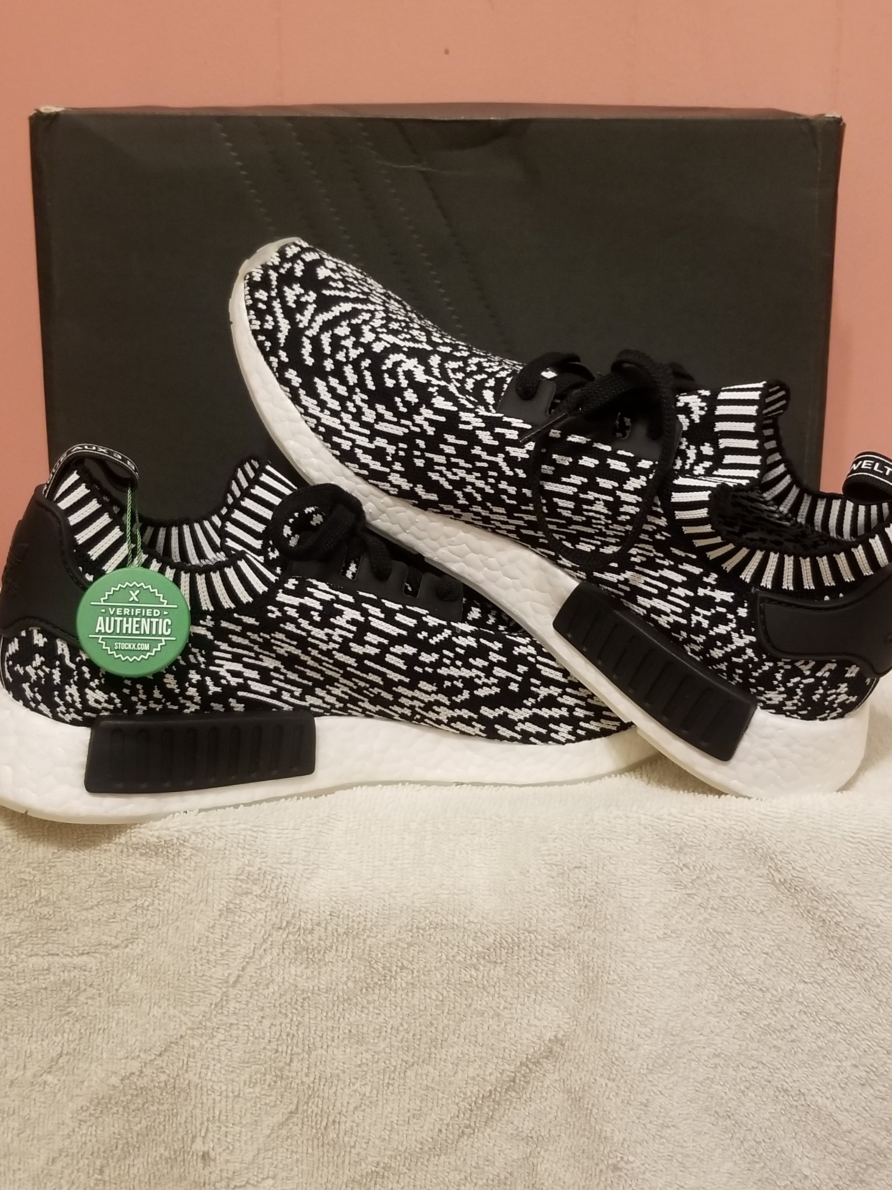 1ir92iab2hco.jpg