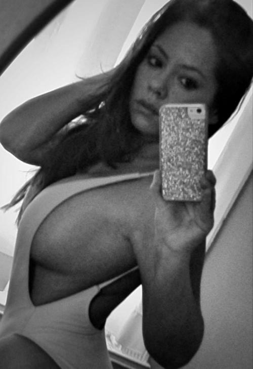tumblr_mh25y87ZFc1qj552mo1_500.jpg