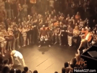 vozpu9xrk6sv.gif