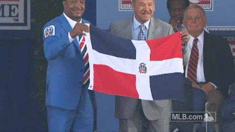 y9diwncfyc2b.gif