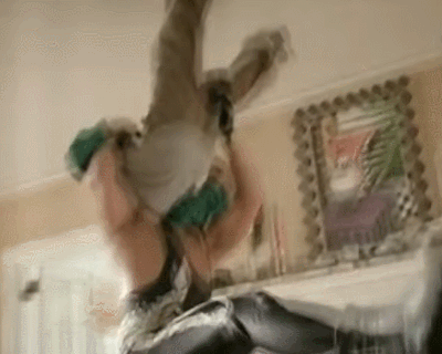 tumblr_nvknbfMWGz1s82c3do3_400.gif
