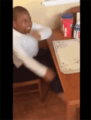2f6evrh5l9to.gif