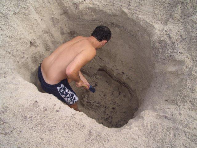 Dig%20hole5.jpg