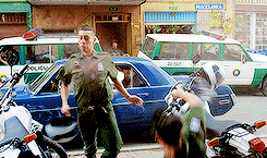 tumblr_od4l827kAg1qfsrsoo2_250.gif