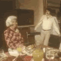 dkrr4fai8phf.gif