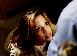 tumblr_mq0l8vmnS01qdfg4jo6_250.gif