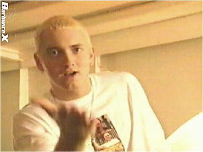 Eminem_E4Moon08.jpg