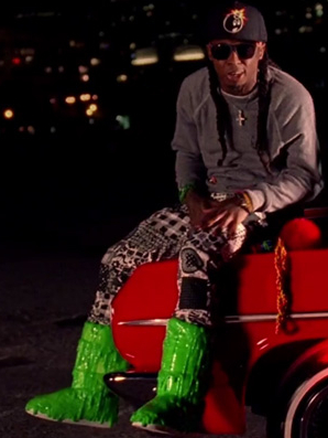 lil_wayne-lime_green_uggs2.jpg