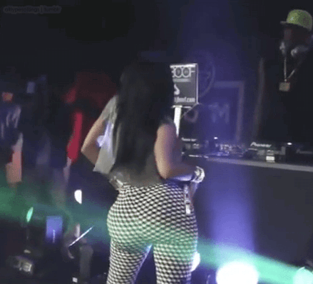 tumblr_nxzyyy9SRb1u7lpz0o3_500.gif