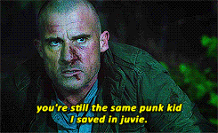 tumblr_o3huc6NA1i1v7xoxgo5_250.gif