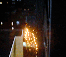 tumblr_nevxskMF3y1qfw6kdo3_250.gif