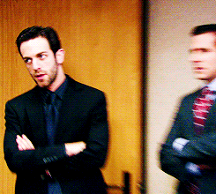 1kt5hfwfxc4s.gif