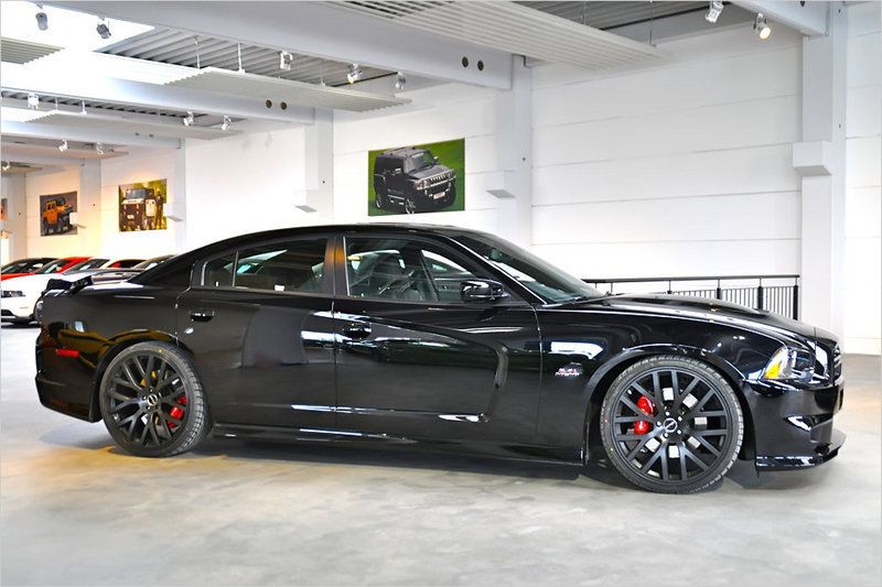 dodge-charger-srt8-b-4_800x0w.jpg