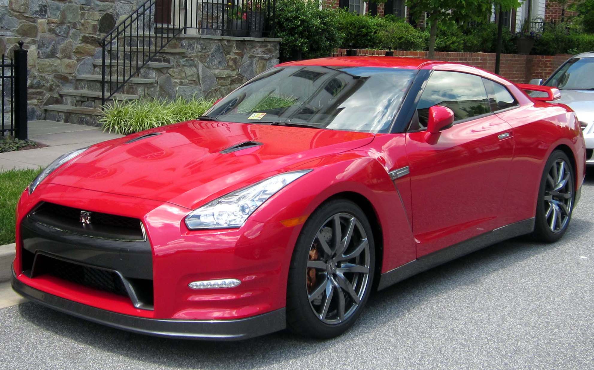 2013_Nissan_GT-R_--_06-23-2012_1.JPG