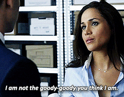 tumblr_mgt2js1t7t1rnw80to1_r1_250.gif