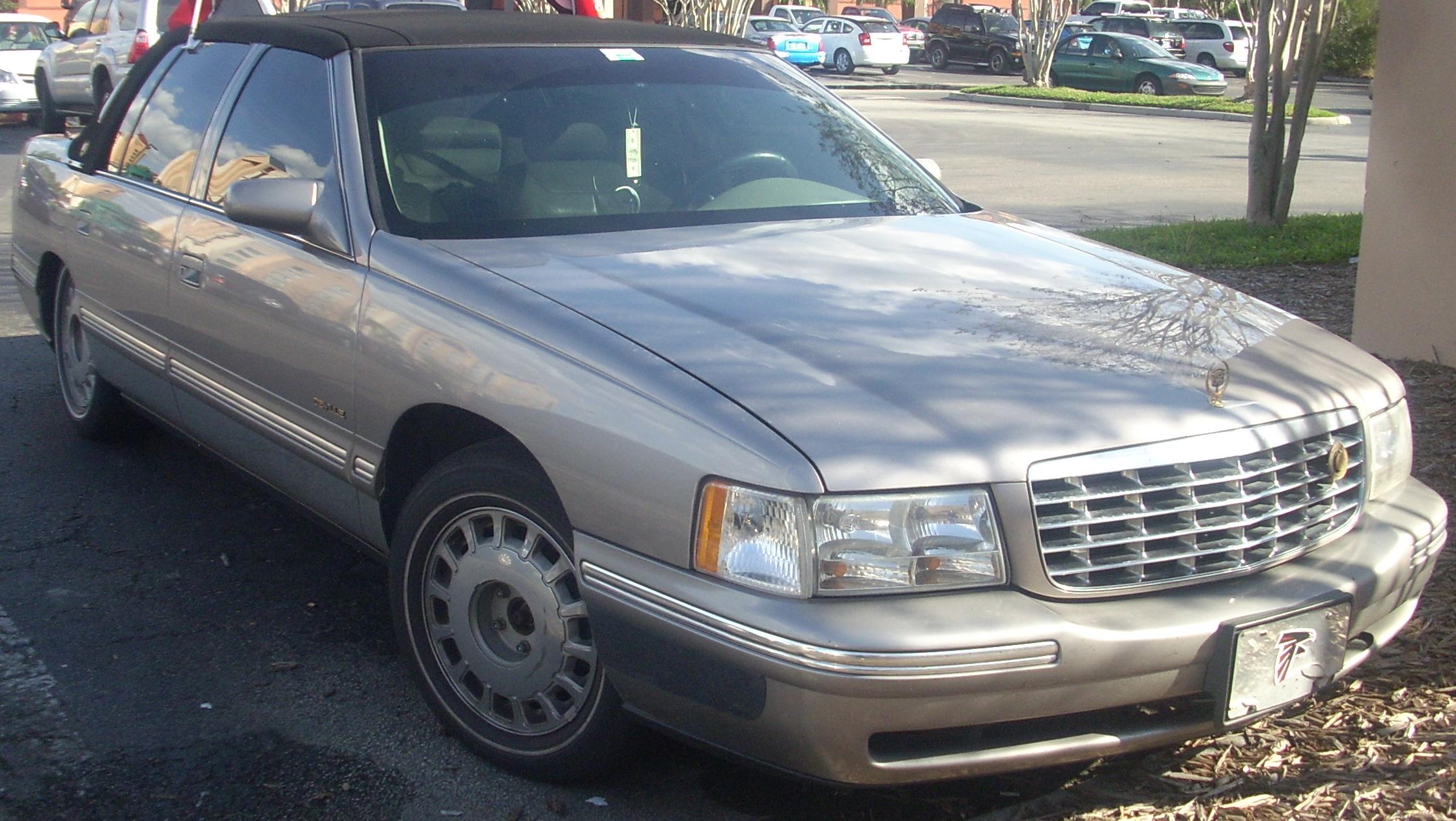 1997-'99_Cadillac_DeVille.JPG