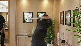 tumblr_njhqzaJG7U1r5rk9to7_r2_400.gif