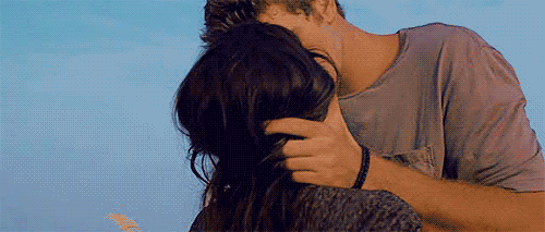 2zsrk8i8bs40.gif