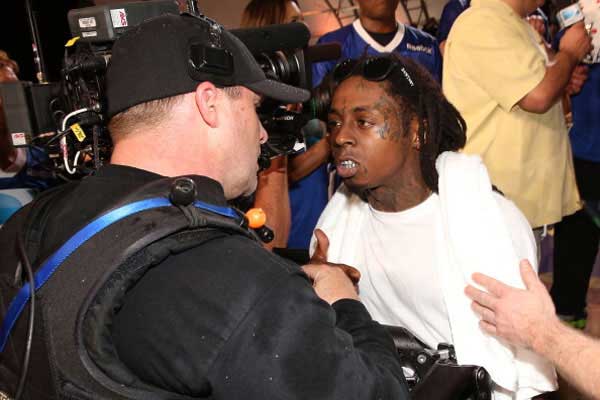 Lil-Wayne-angry-at-cameraman.jpg